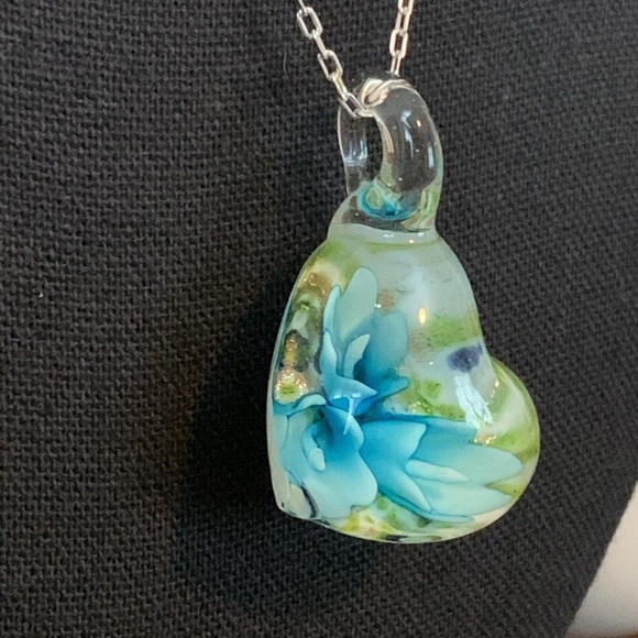 Blue and Green Floral Glass 3 Dimenisional Heart Pendant on a Delicate 925 Chain - Picture 7 of 13